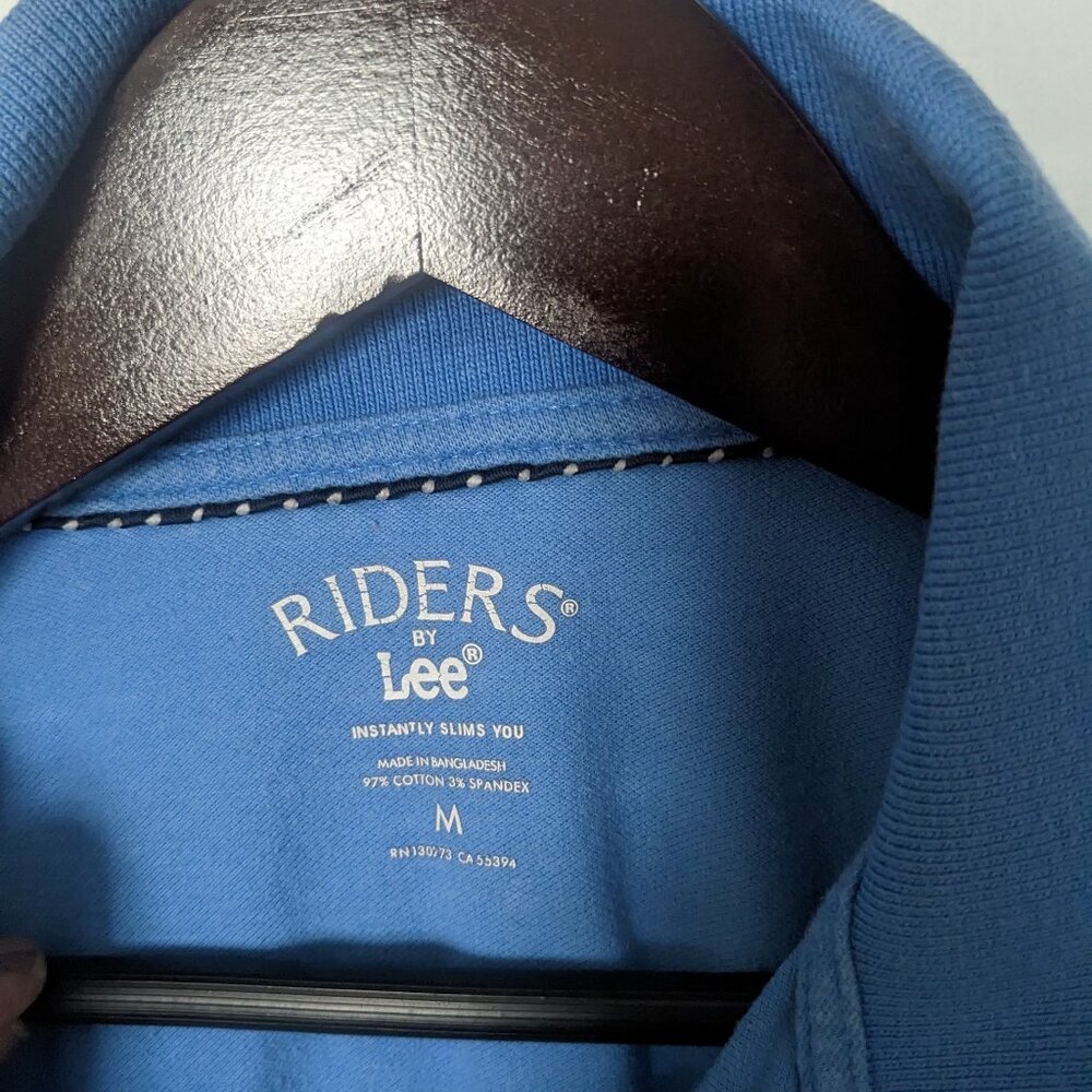 Riders by Lee Women's  Blue Short Sleeve Polo Type Shirt Size Medium - Picture 3 of 7